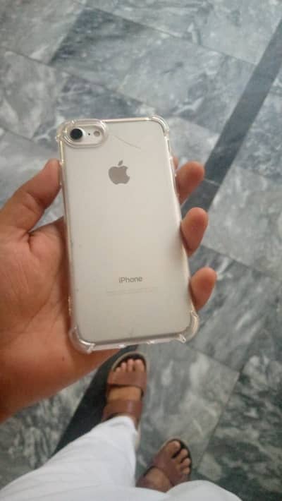 Apple iPhone 7