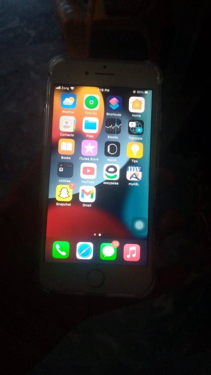 Apple iPhone 7 1