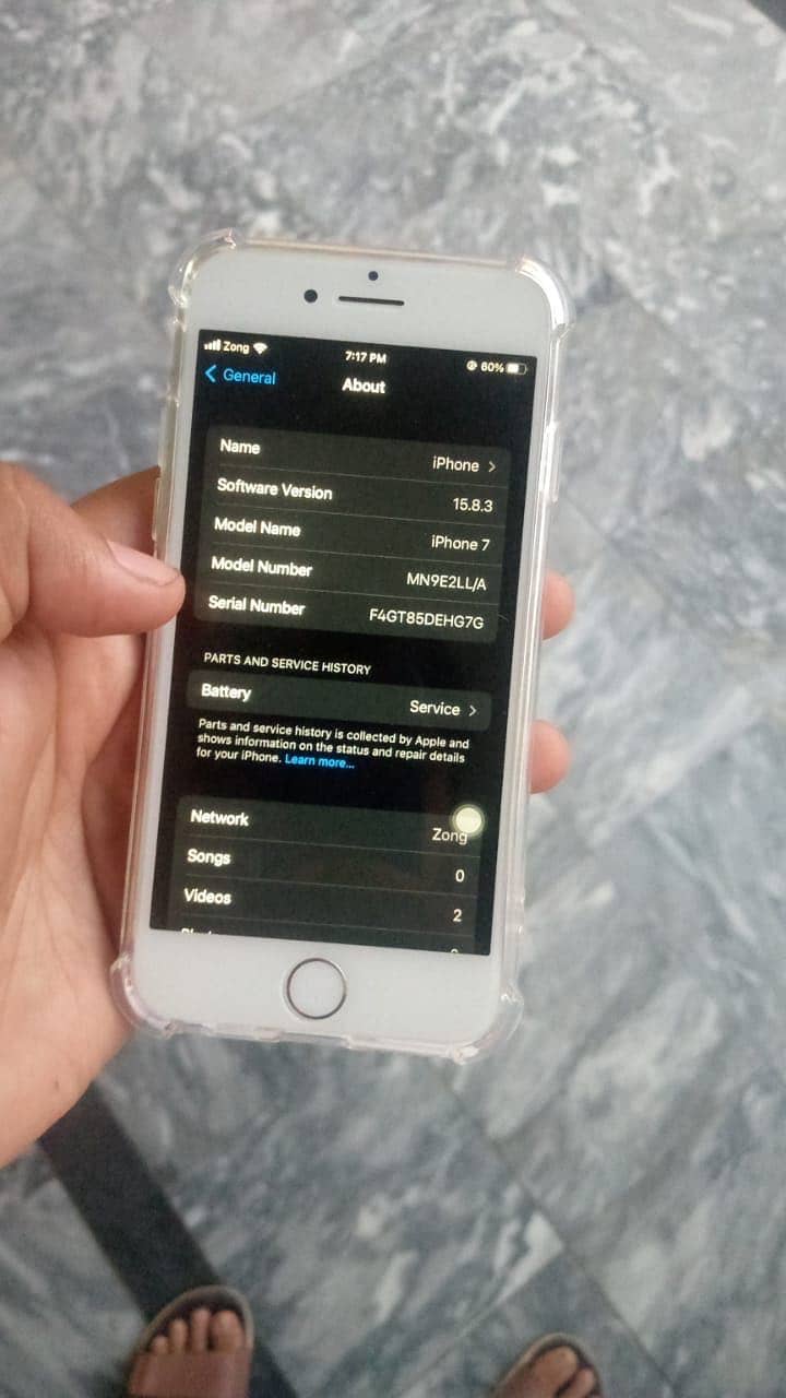 Apple iPhone 7 3