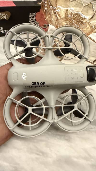 DJI Neo