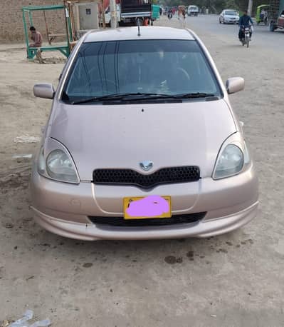 Toyota Vitz 2000