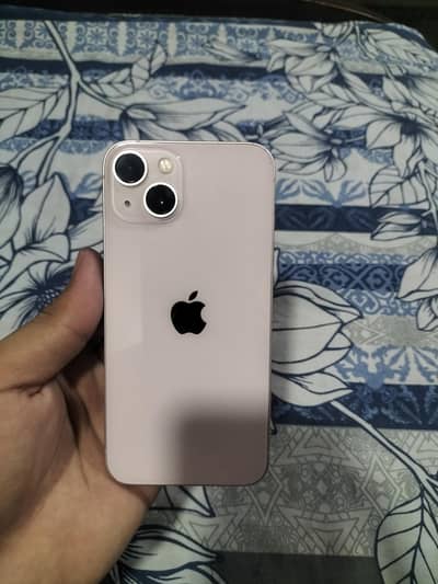 Apple iPhone 13