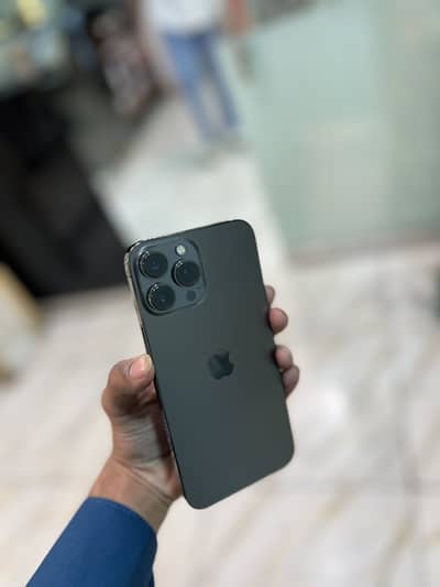 iPhone 13 Pro Max JV 92% Health All ok 10/10 Water Pack