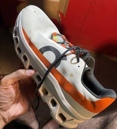 On Cloudmonster shoe