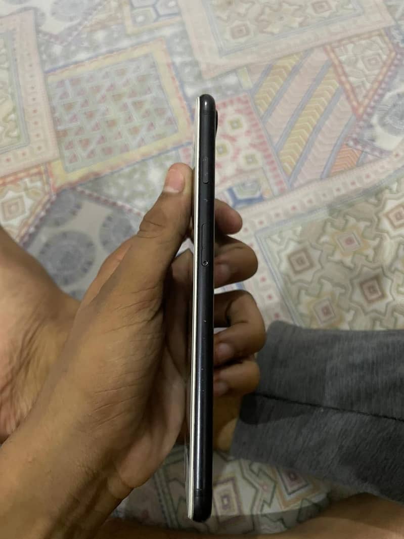 Apple iPhone 7 Plus 0