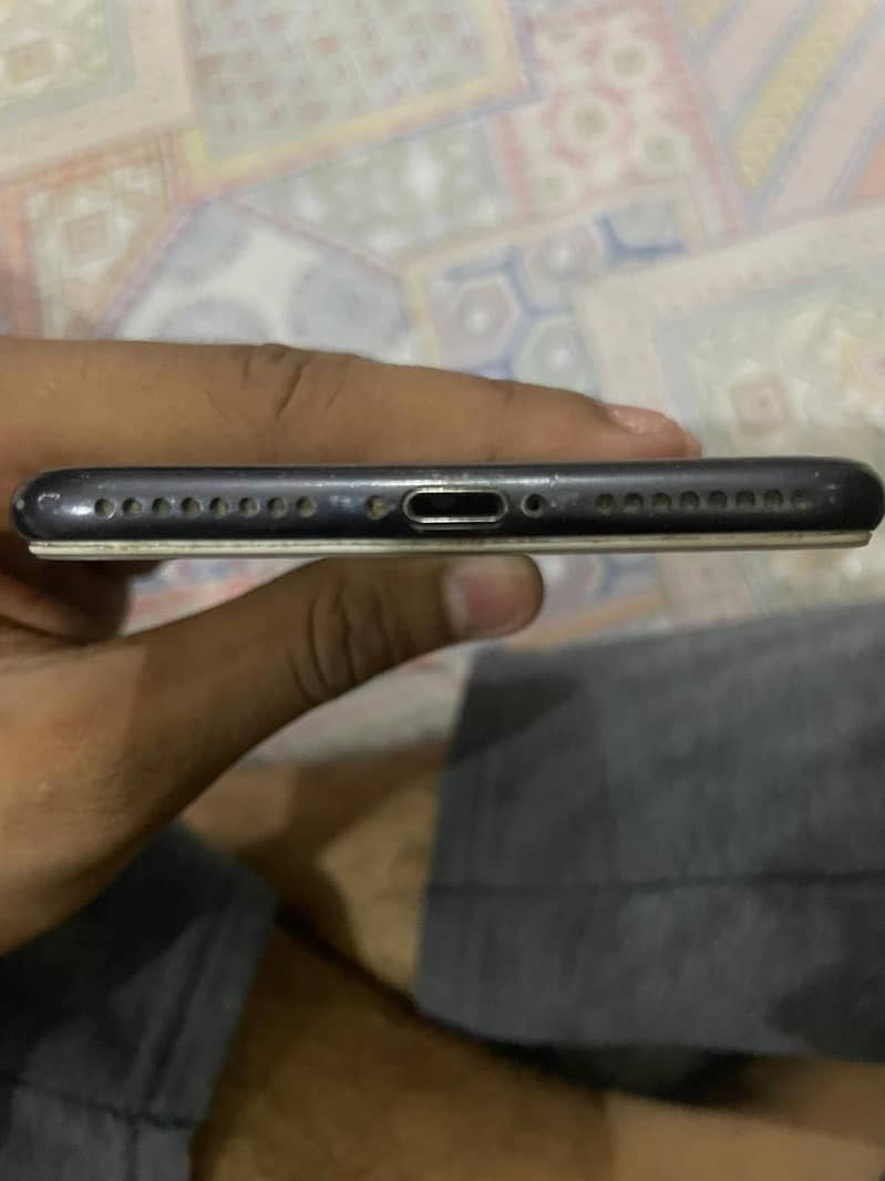 Apple iPhone 7 Plus 1