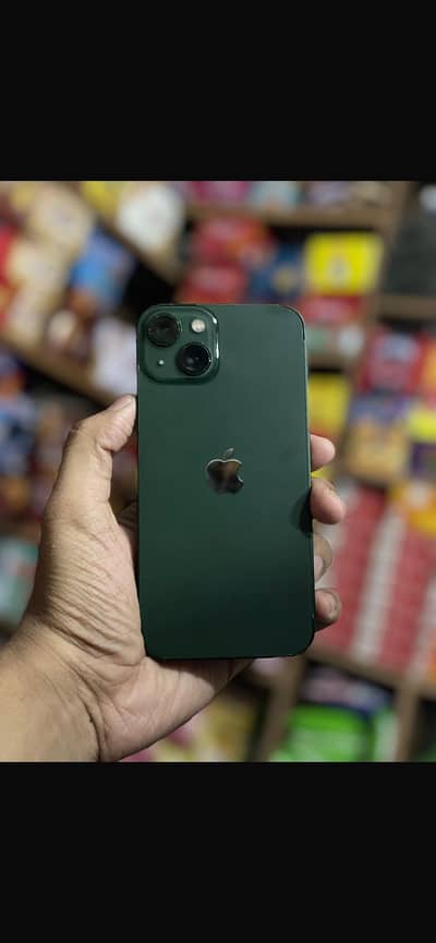 Apple iPhone 13