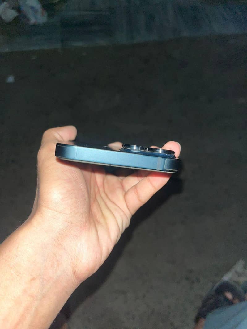 Apple iPhone 14 1