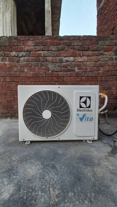 Title: 1.5 Ton Inverter AC | 100% OK | Original Copper Pipe Included