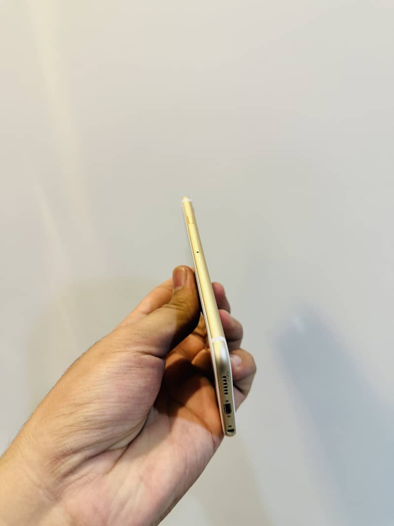 iPhone 6 4