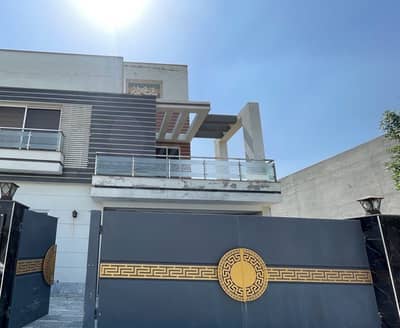 PHASE ONE 10 MARLA HOUSE AVAILABLE FOR RENT IN BAHRIA ORCHARD LAHORE