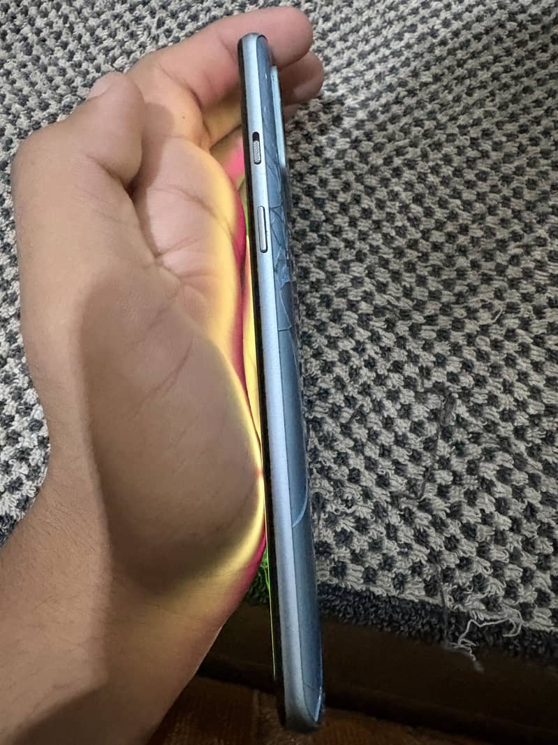 One Plus 9R 3