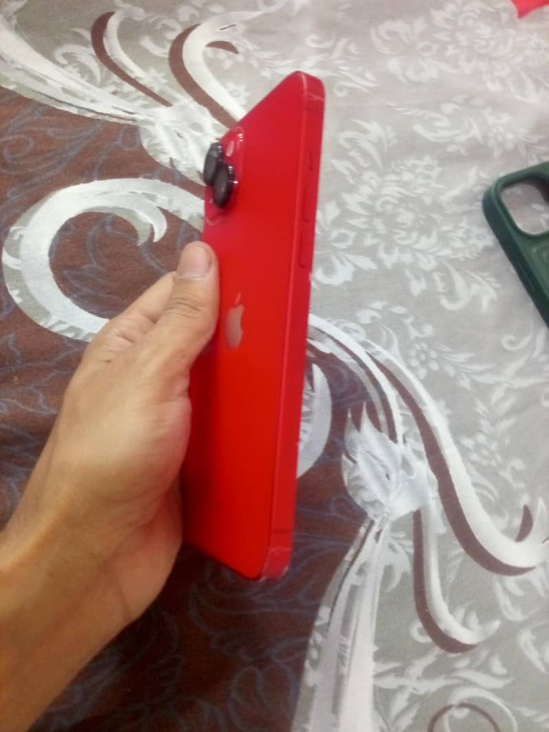 Apple iPhone 14 plus 3