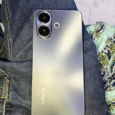 Vivo V60