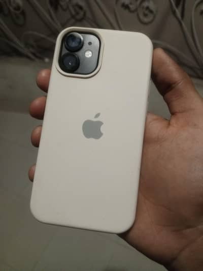 Apple iPhone 12 mini