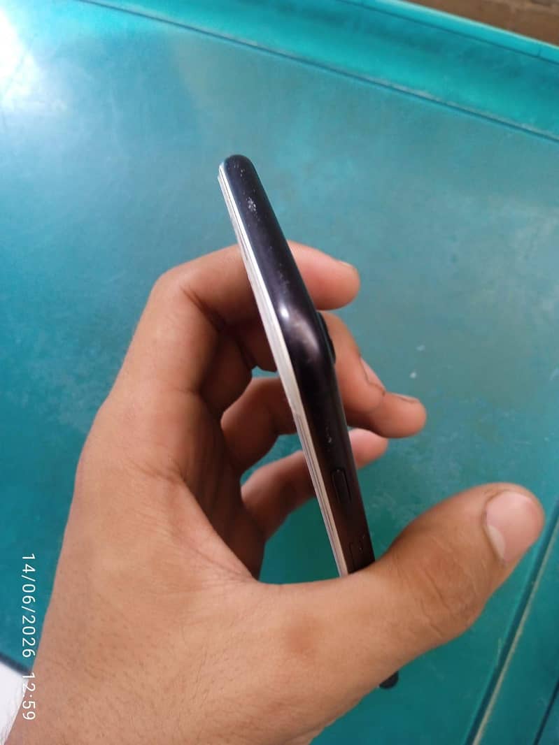 Apple iPhone 7 7