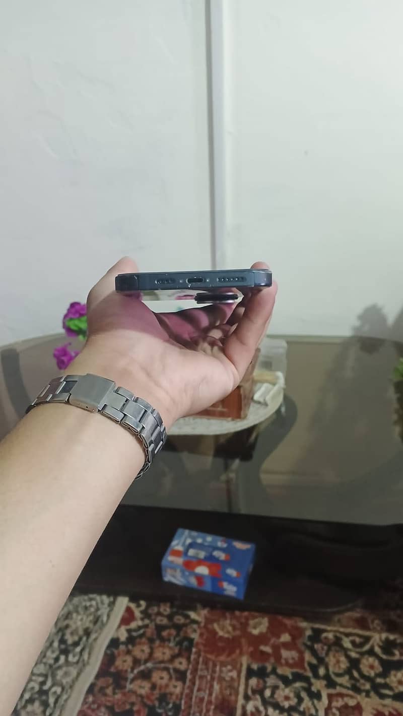 Apple iPhone 14 plus 4