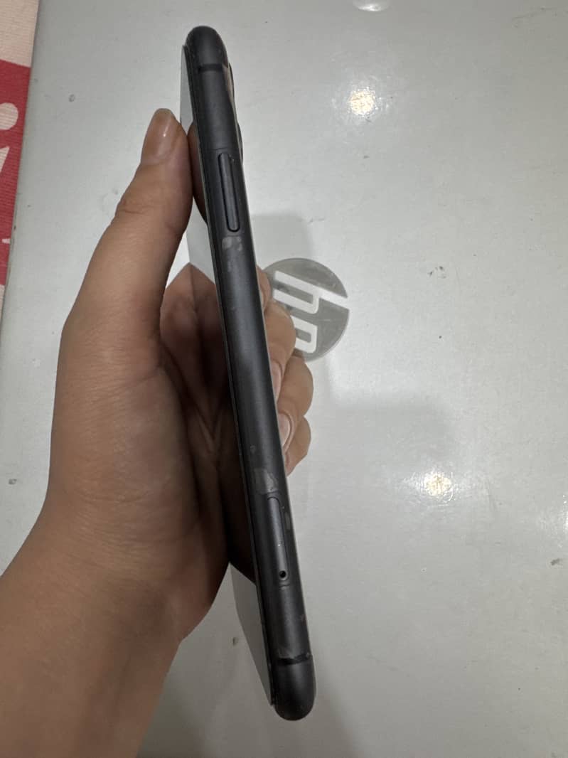 Apple iPhone 11 2