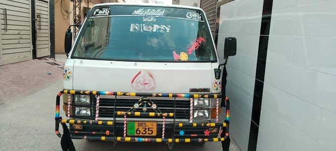 Toyota Hiace 1988 model 2013 Ka koota