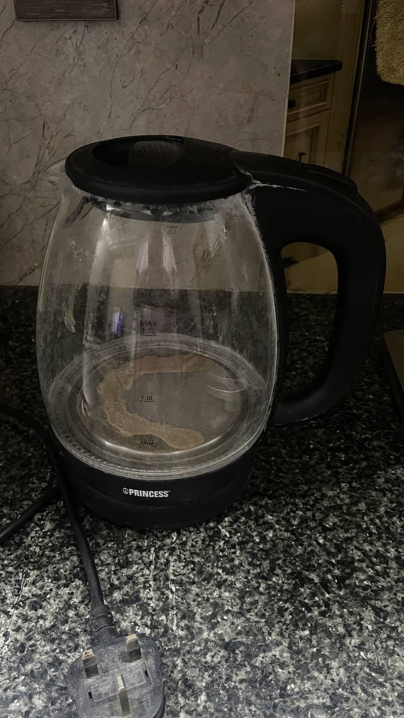 Electric kettle 1