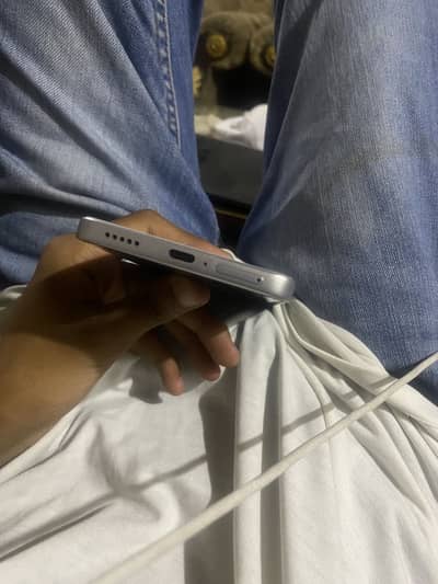 Vivo Y400
