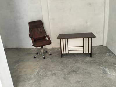 Office table and chair for sale