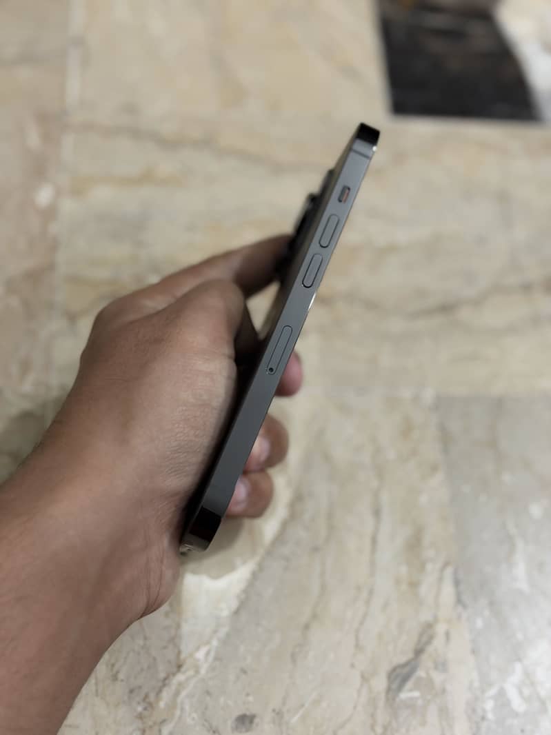 iPhone 14 Pro 3