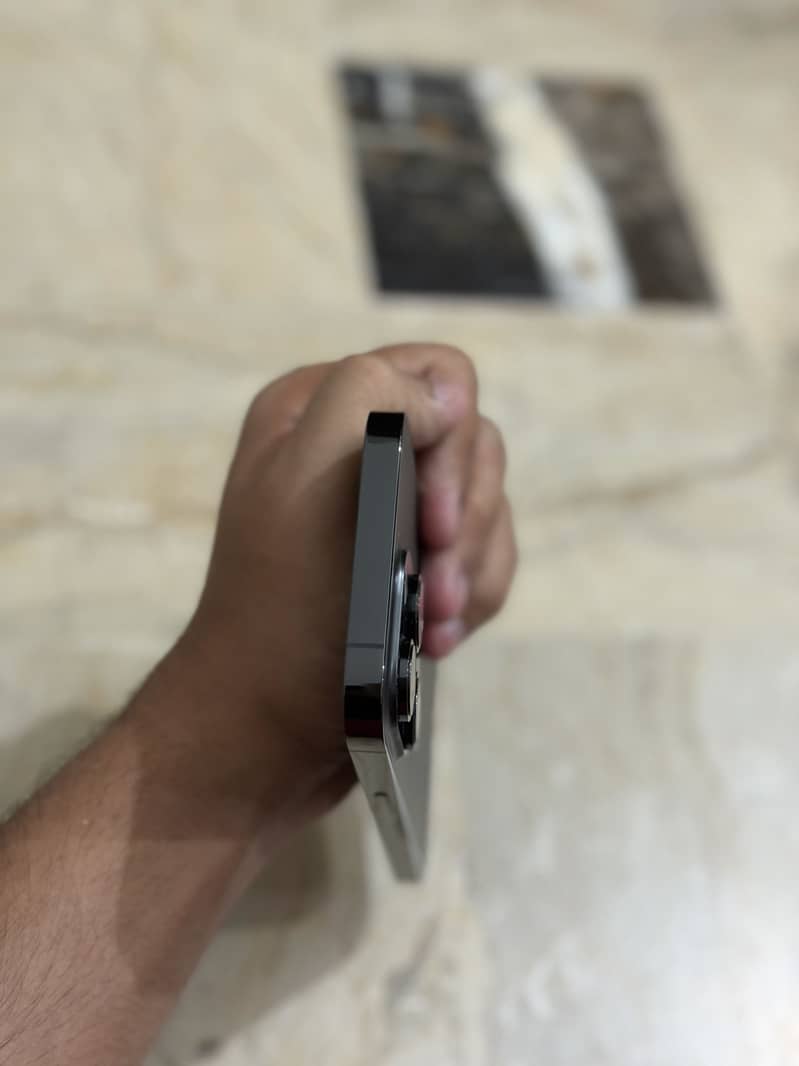 iPhone 14 Pro 5