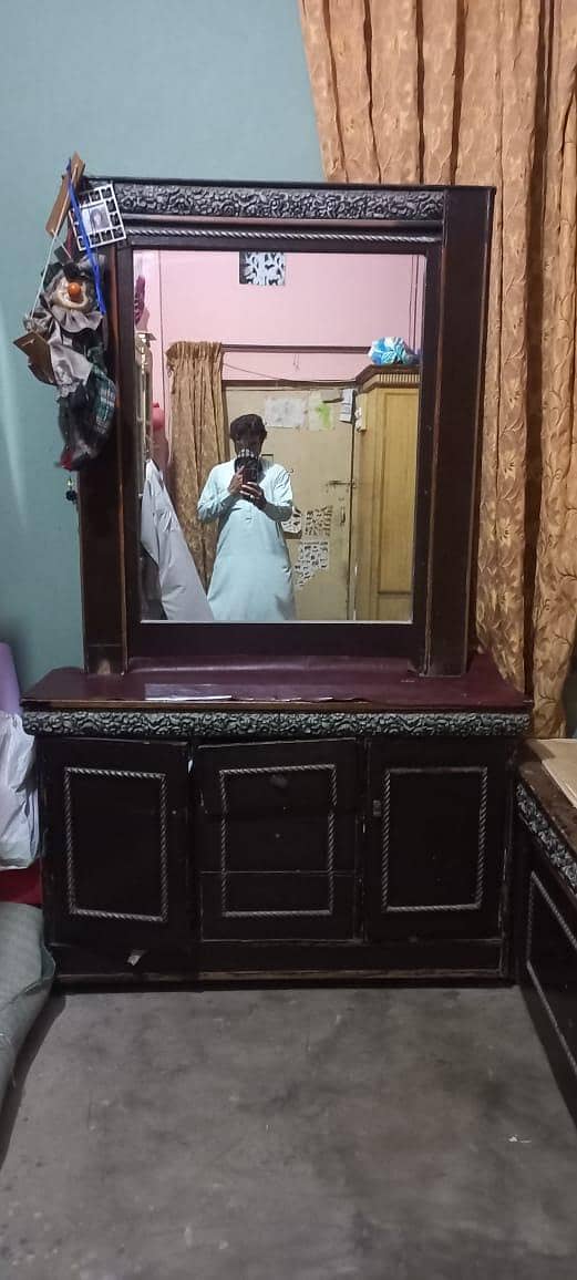 double bed. with dressing table. side tables. 4