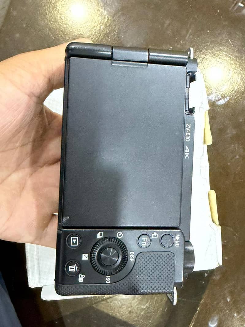 zv e 10 4