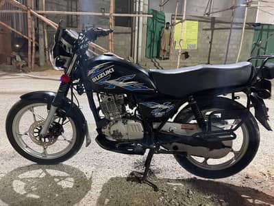 Suzuki gs 150 2018