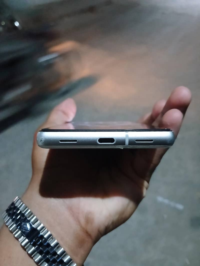 Google Pixel 7a 1