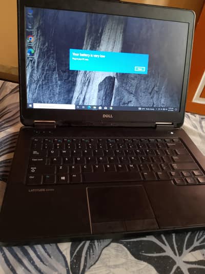 Dell laptop latitude 5440 128 SSD