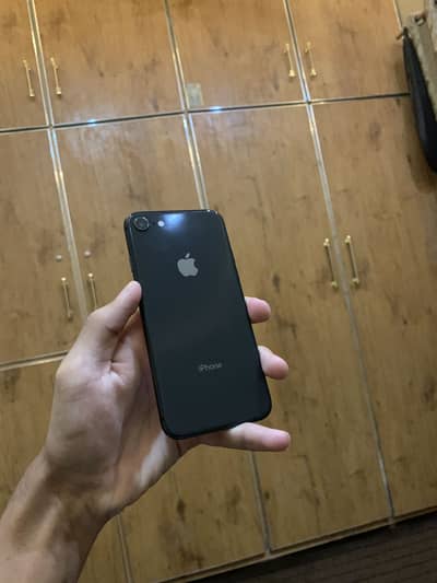 Apple iPhone 8