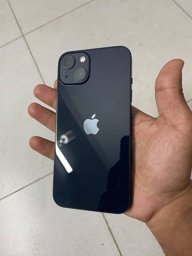 Apple iPhone 13 0