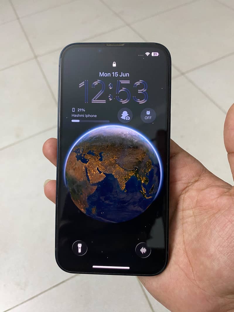 Apple iPhone 13 1