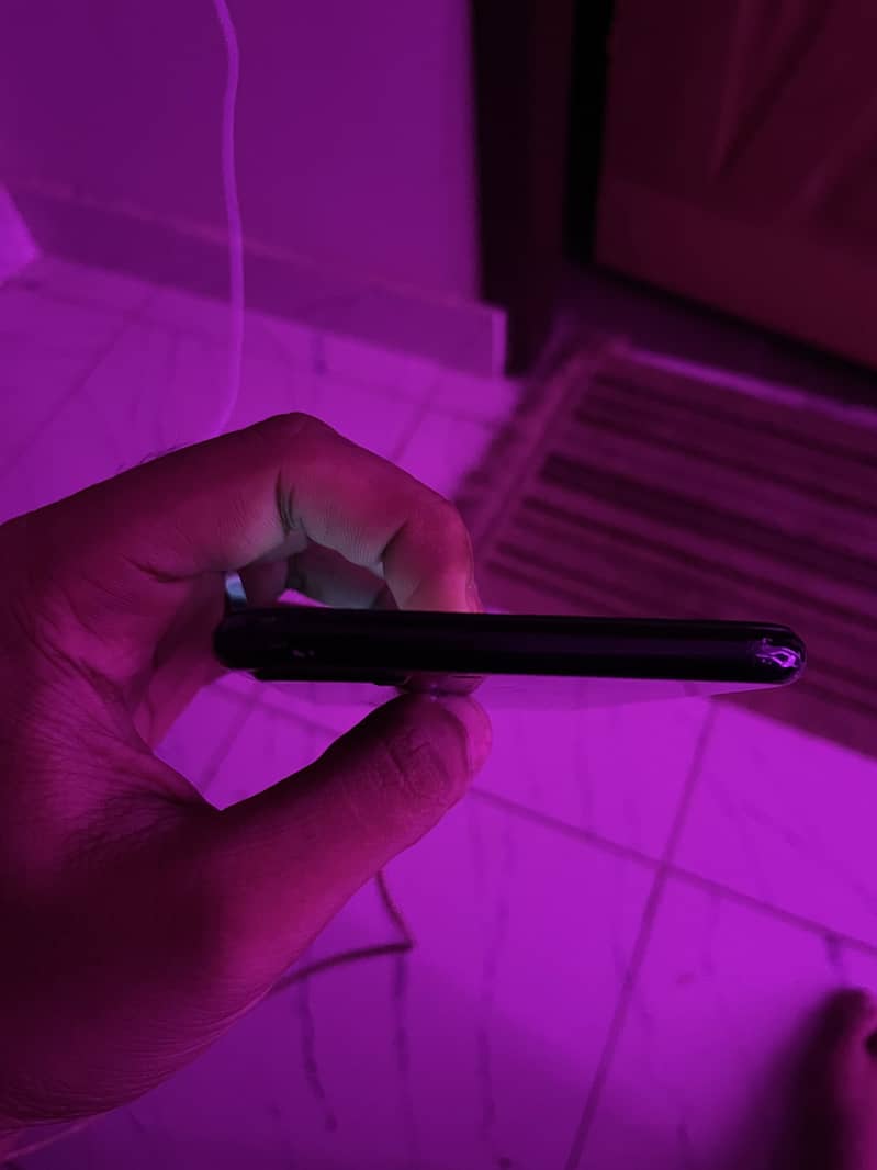 Apple iPhone 7 Plus 0