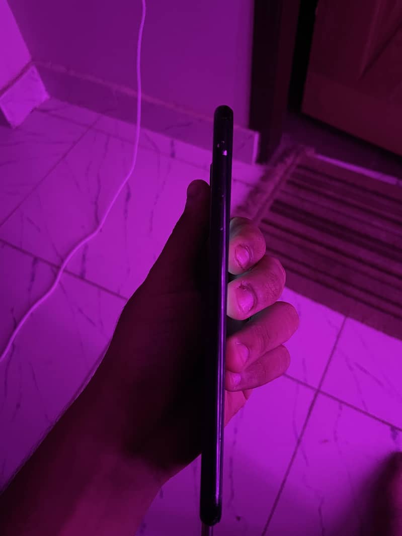 Apple iPhone 7 Plus 1