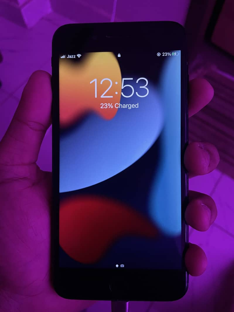 Apple iPhone 7 Plus 2