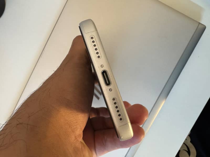 Apple iPhone 17 Pro Max 4 months used 4