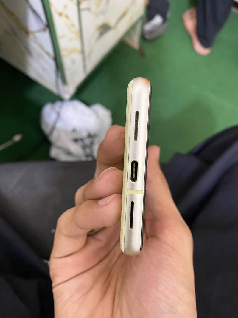 Google Pixel 7 3