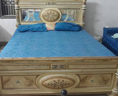 Bedroom set for sale