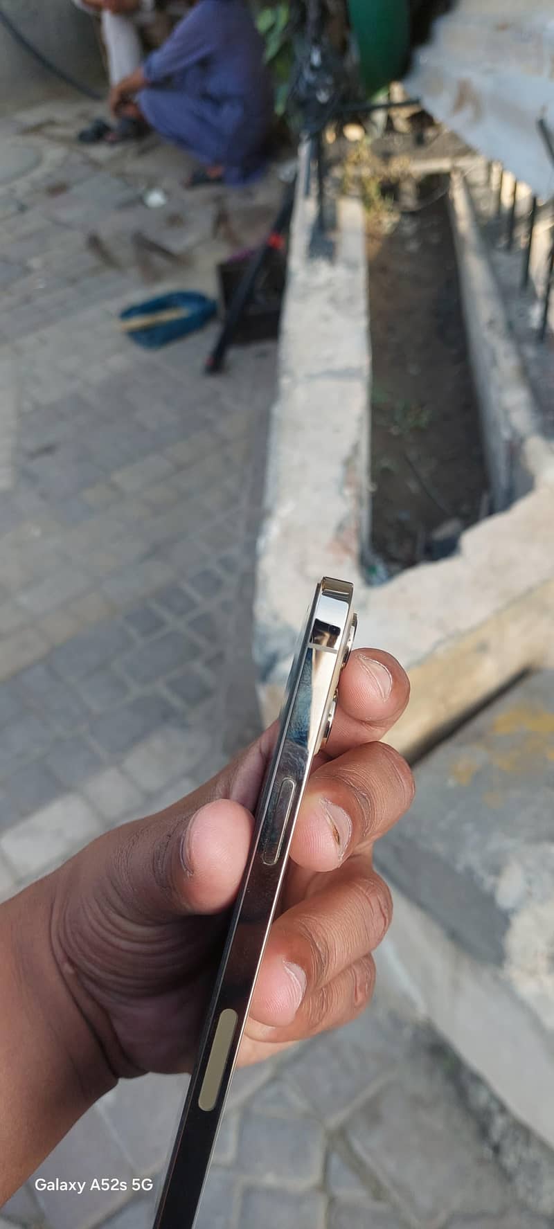 IPhone 12 Pro Max 4