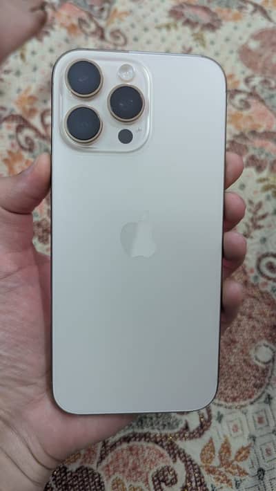 Apple iPhone 16 Pro Max