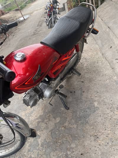 Honda cd 70 in genuine condition