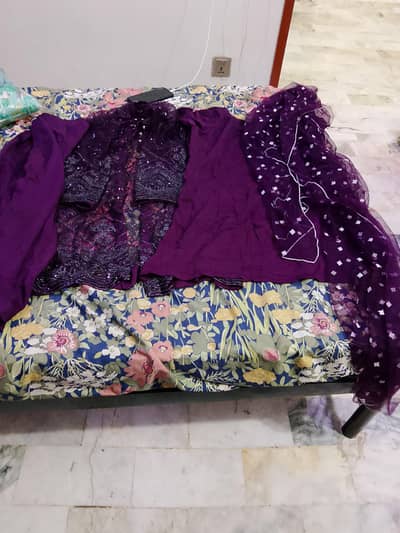 good condition new heavy embroidery good condition new