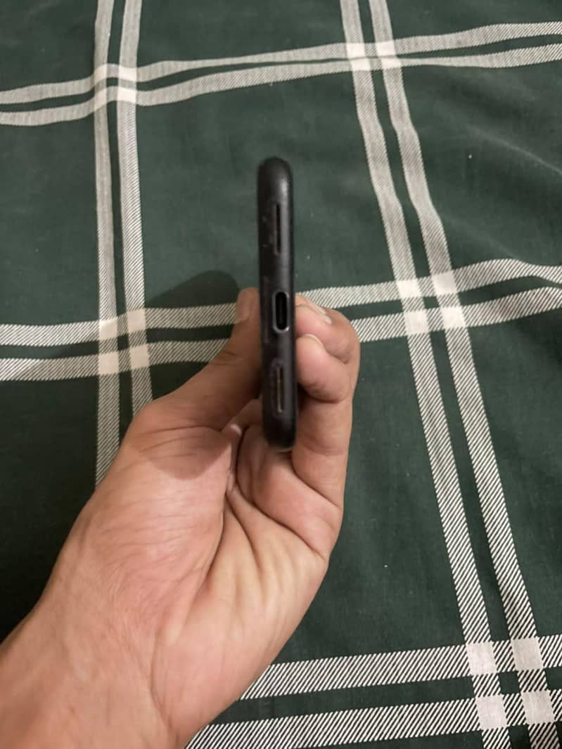 Google Pixel 4 3