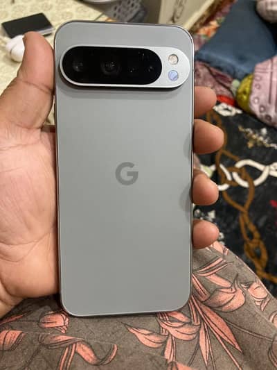 Google Pixel 9 Pro XL 256GB display line