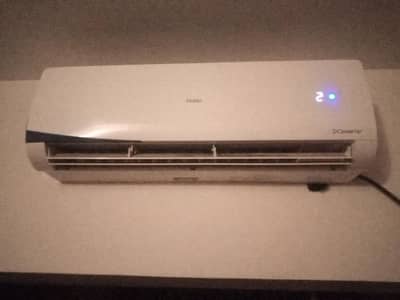i want to sell my Ac in a very good condition (10/10) i.