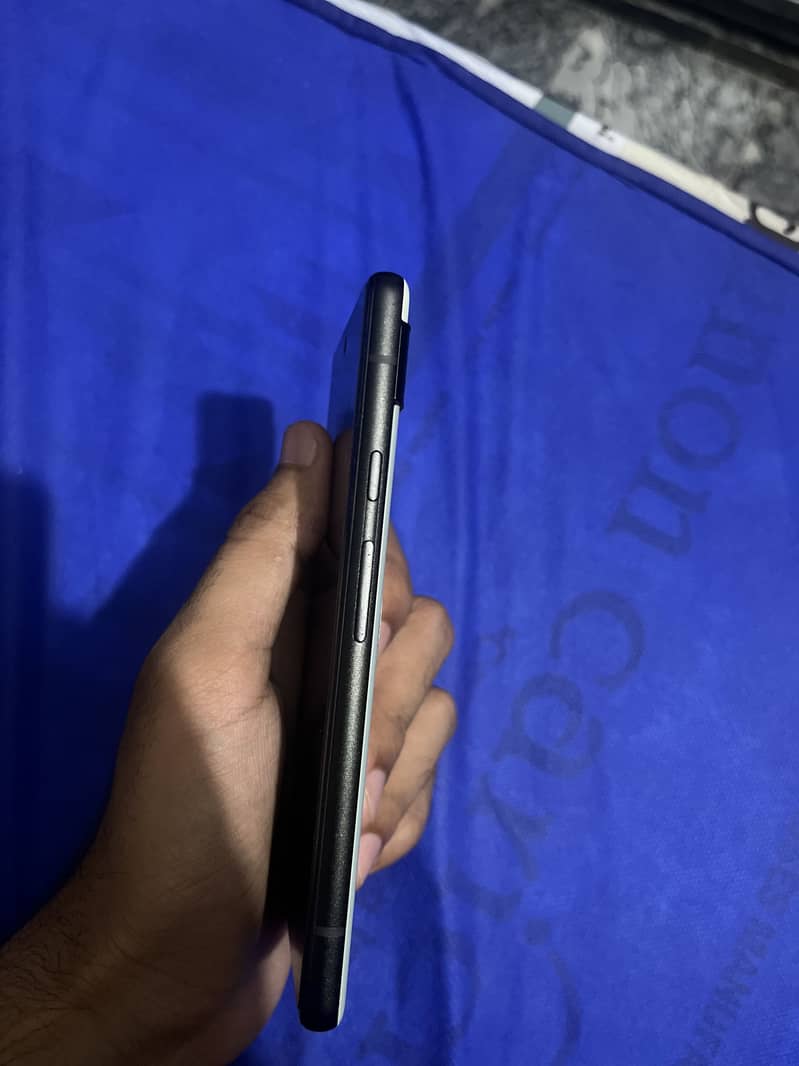 Google Pixel 6a 4